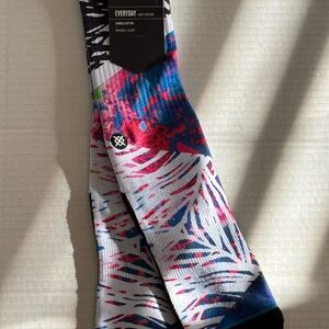 Stance Men’s Crew Socks “The Fourth Low” SZ L (9-12) NWT